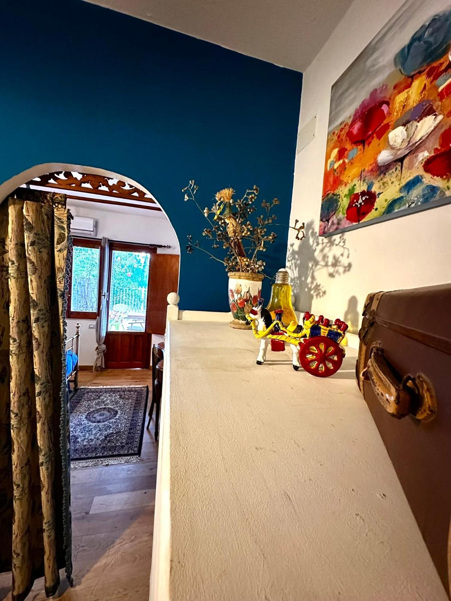 Апартаменти Casa Perciata - Locazione Turistica Монделло Екстер'єр фото