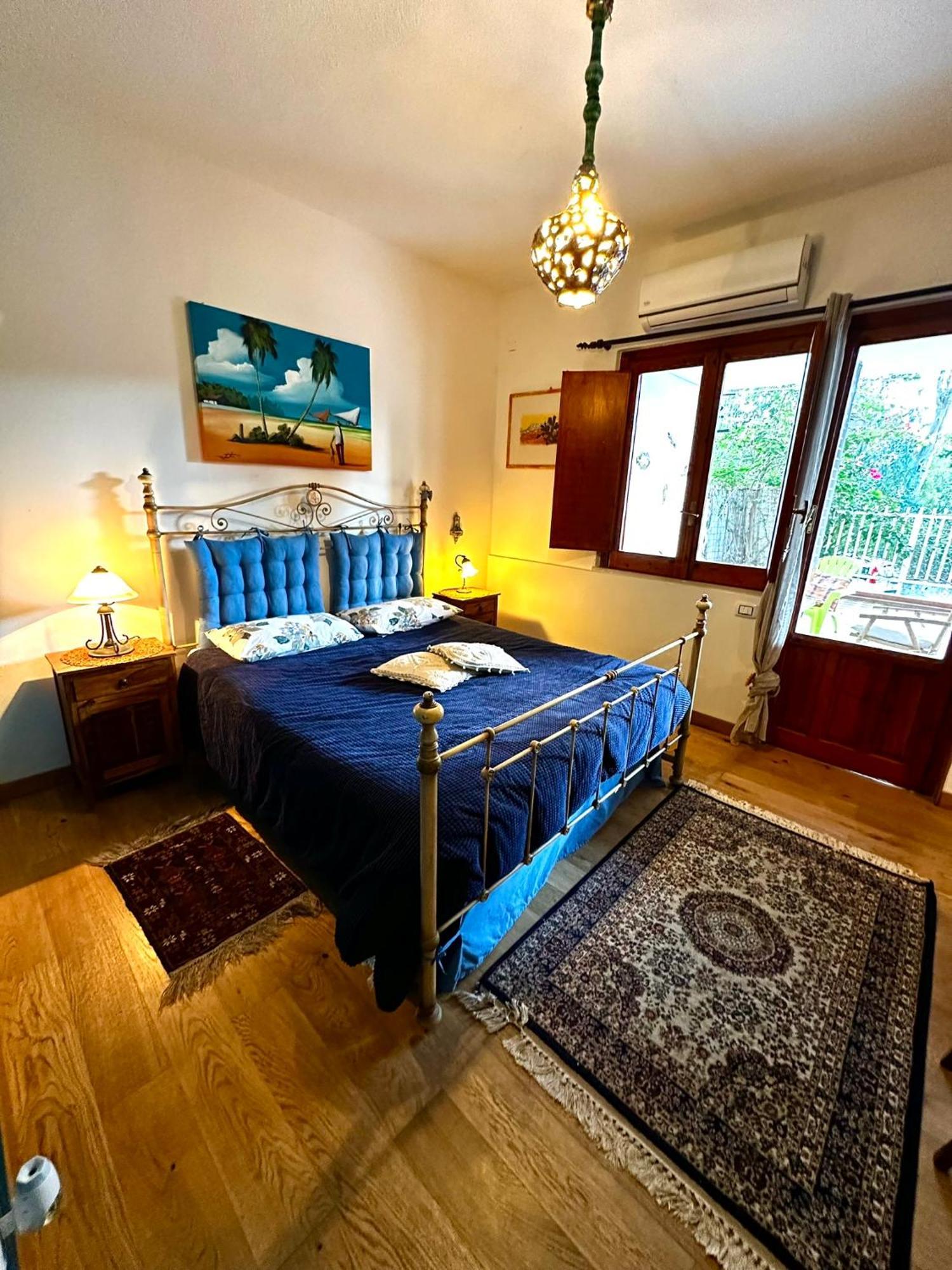 Апартаменти Casa Perciata - Locazione Turistica Монделло Екстер'єр фото