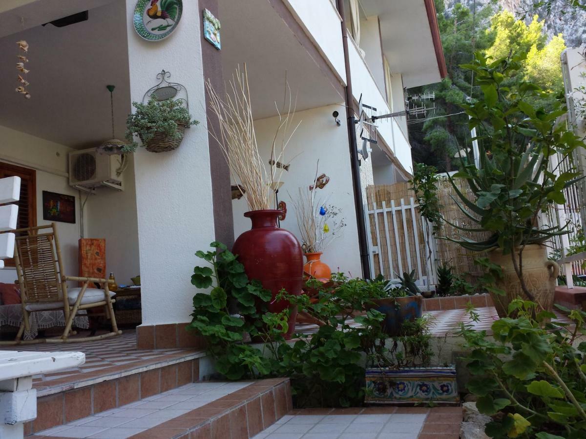 Апартаменти Casa Perciata - Locazione Turistica Монделло Екстер'єр фото